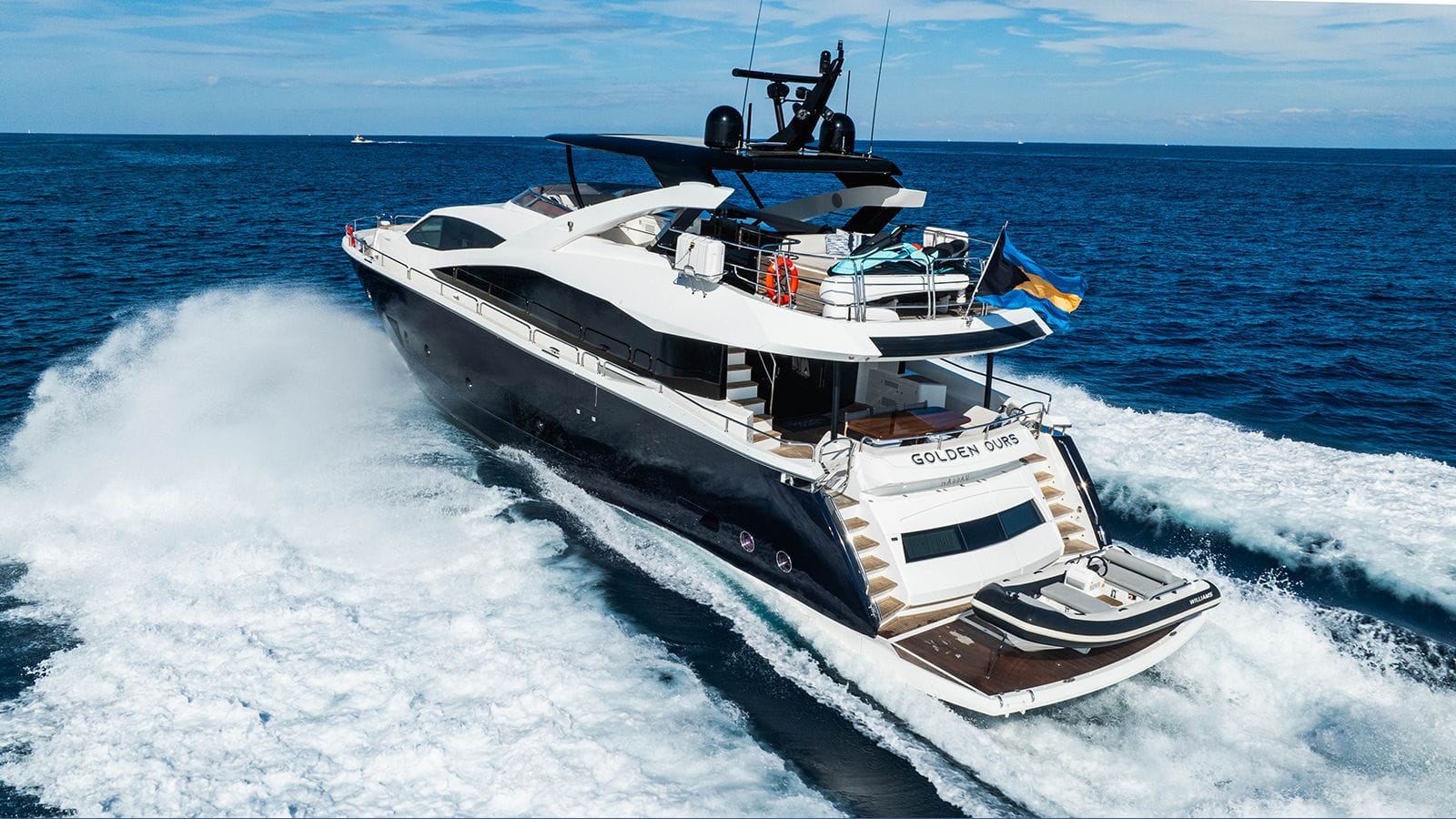 Golden Ours-7-gallery