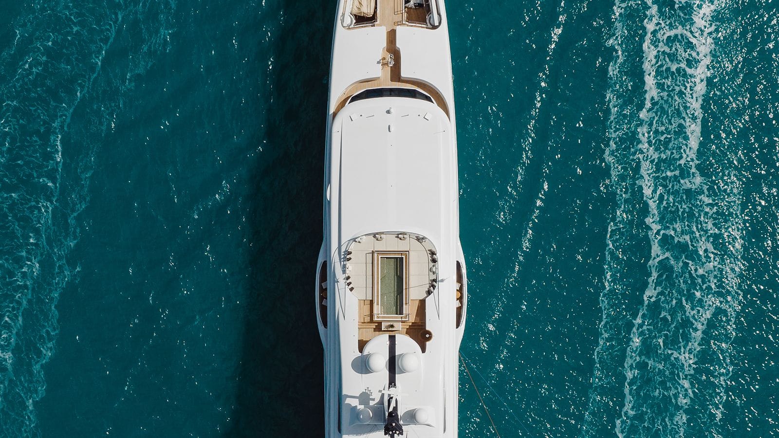 Quantum of Solace-2-gallery