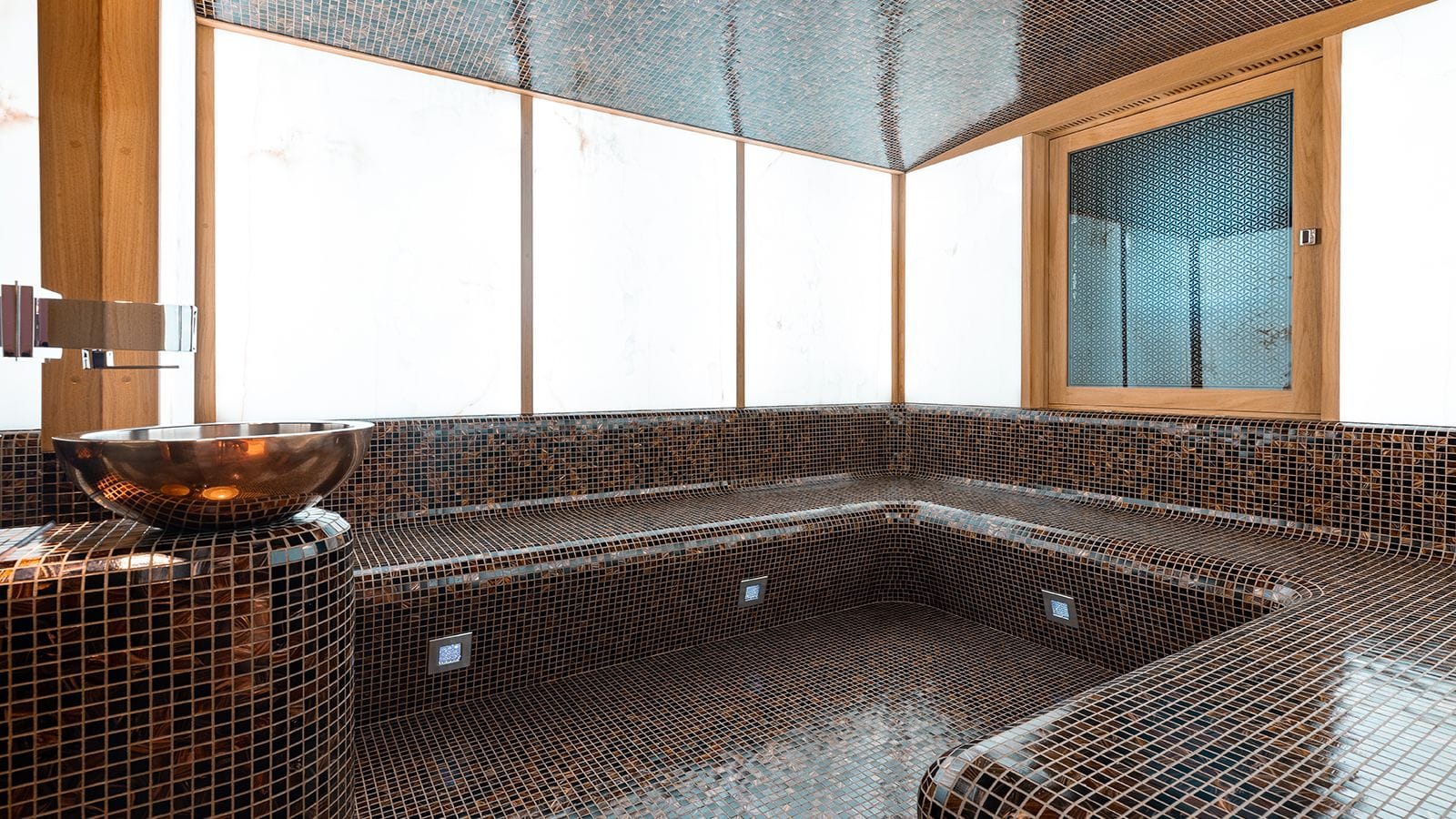 Quantum of Solace-6-gallery