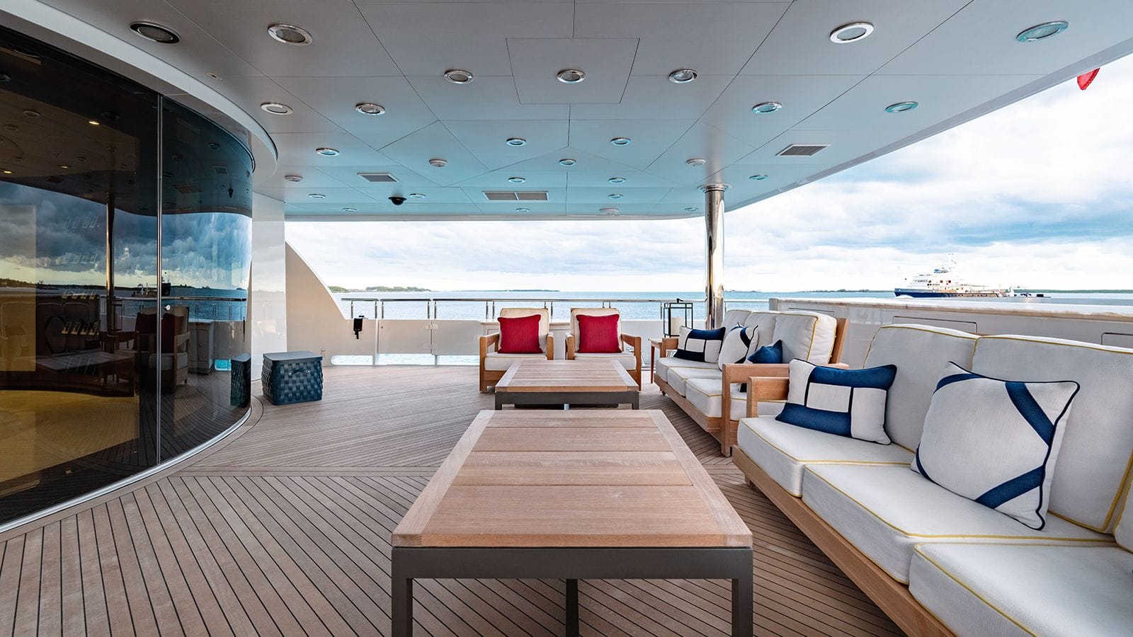 IRON BLONDE-7-gallery