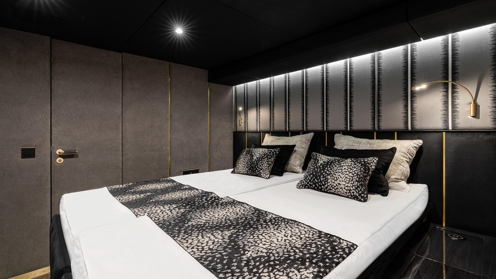 Sunreef 80 Sail-21-gallery