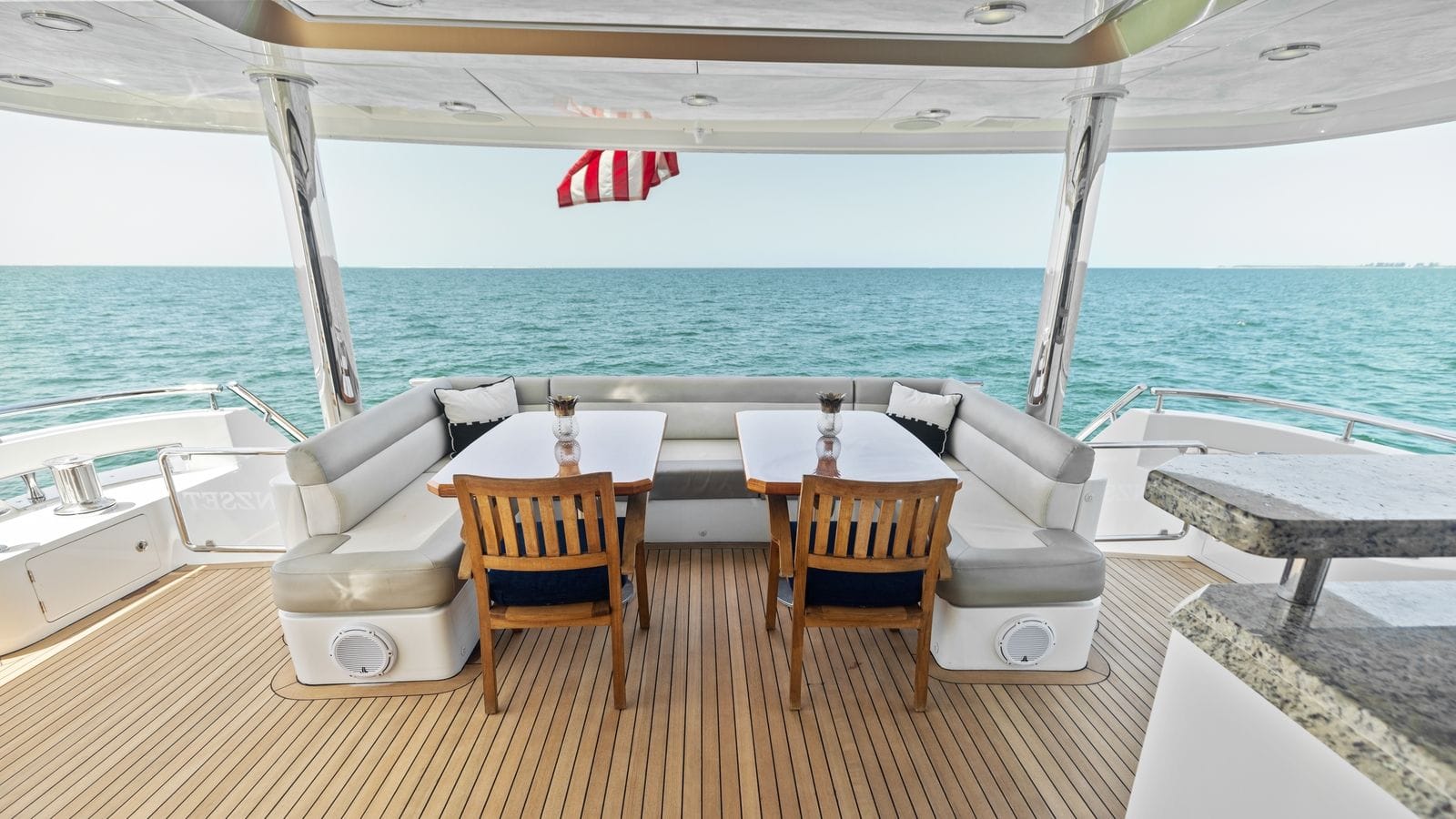 Je Reviens-3-gallery