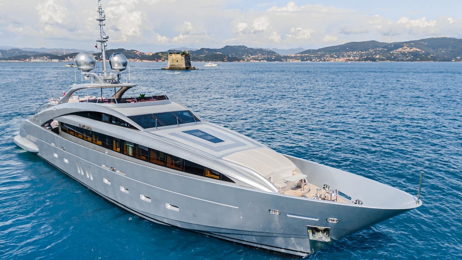 SILVER WIND-2-gallery