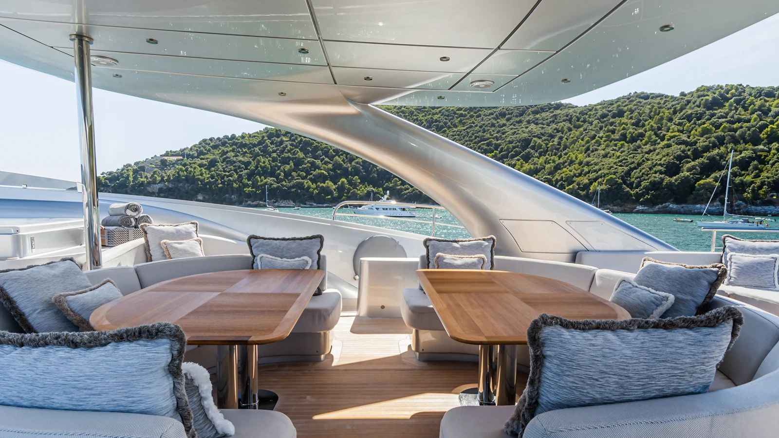 SILVER WIND-18-gallery