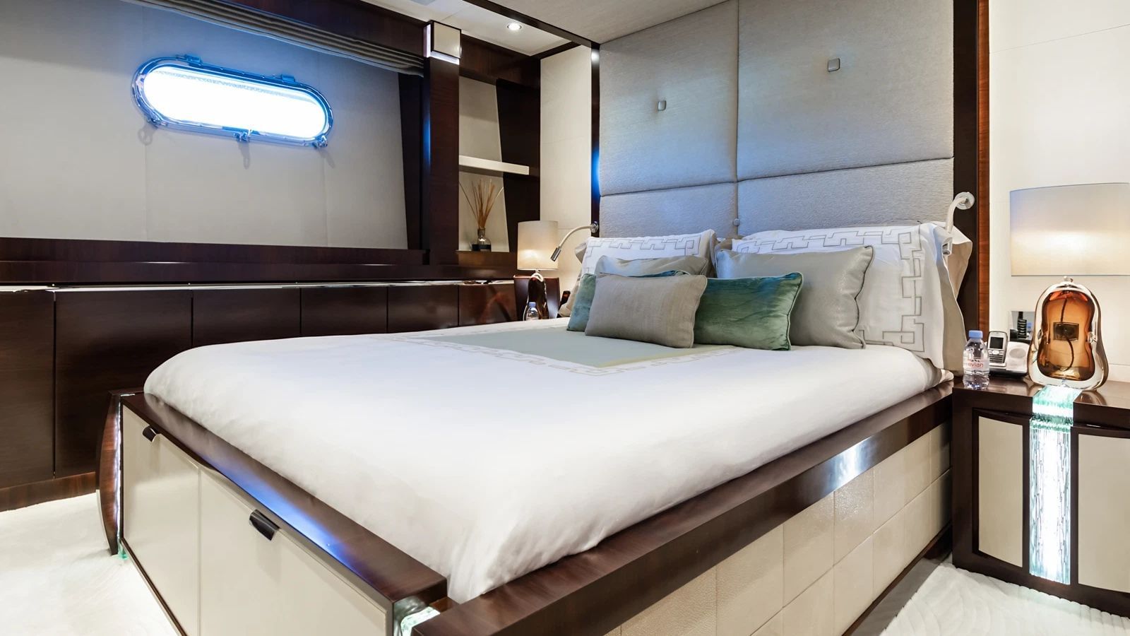 SILVER WIND-37-gallery