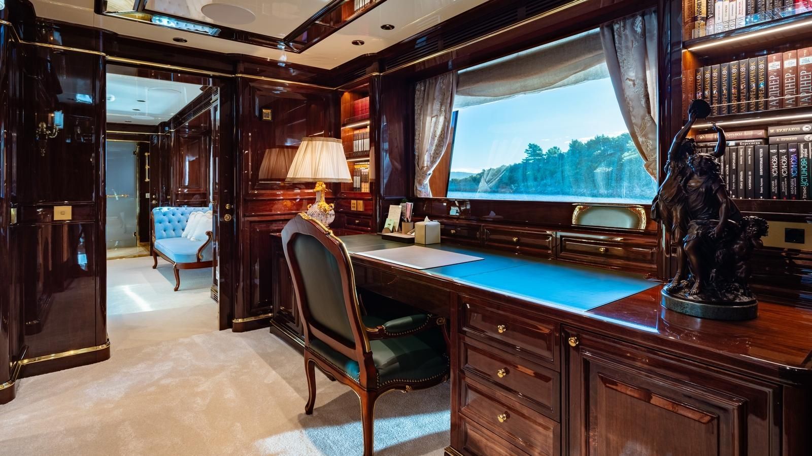 LADY LENA-22-gallery