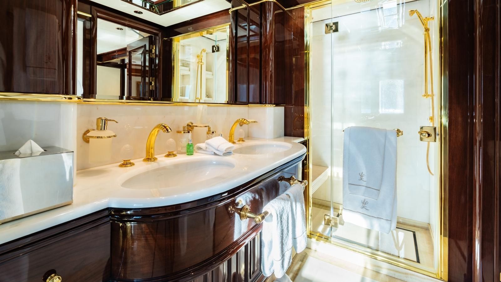 LADY LENA-31-gallery