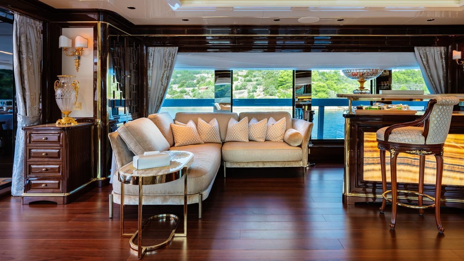 LADY LENA-42-gallery