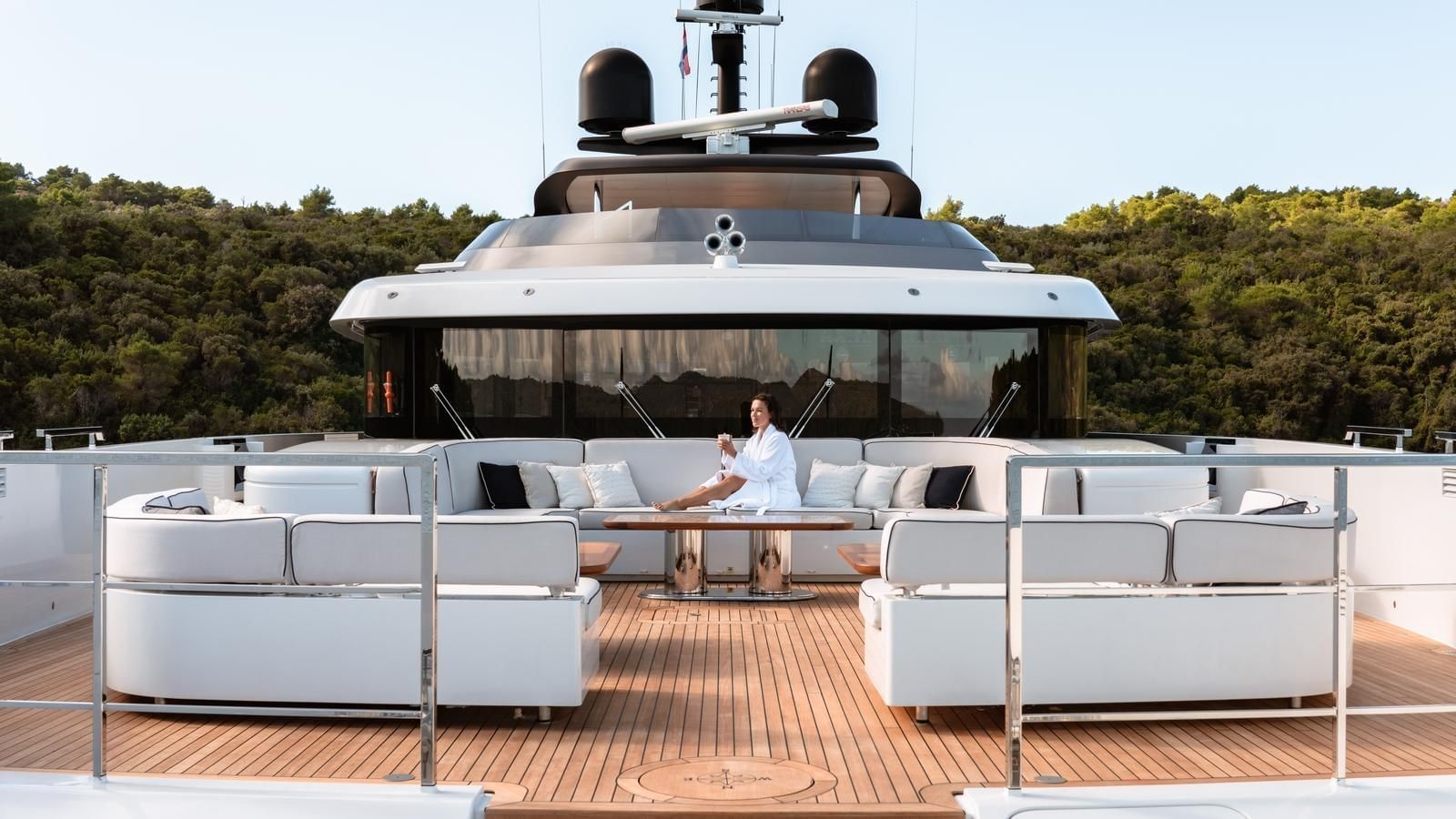 LADY LENA-51-gallery