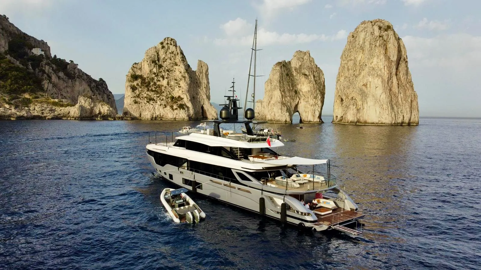 SHABBY Yacht for Sale IYC