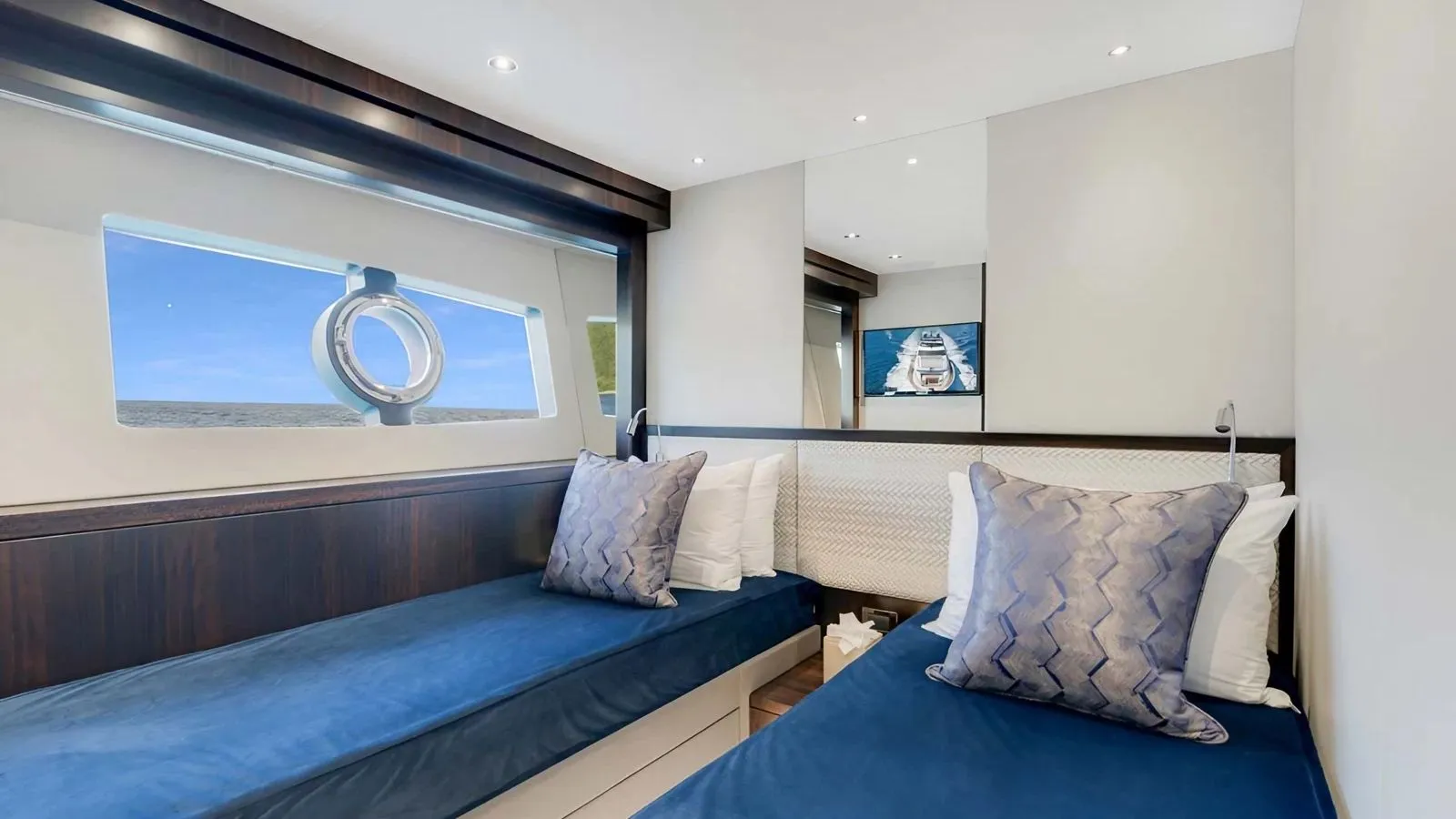 ACCIDENTAL SUCCESS II main view