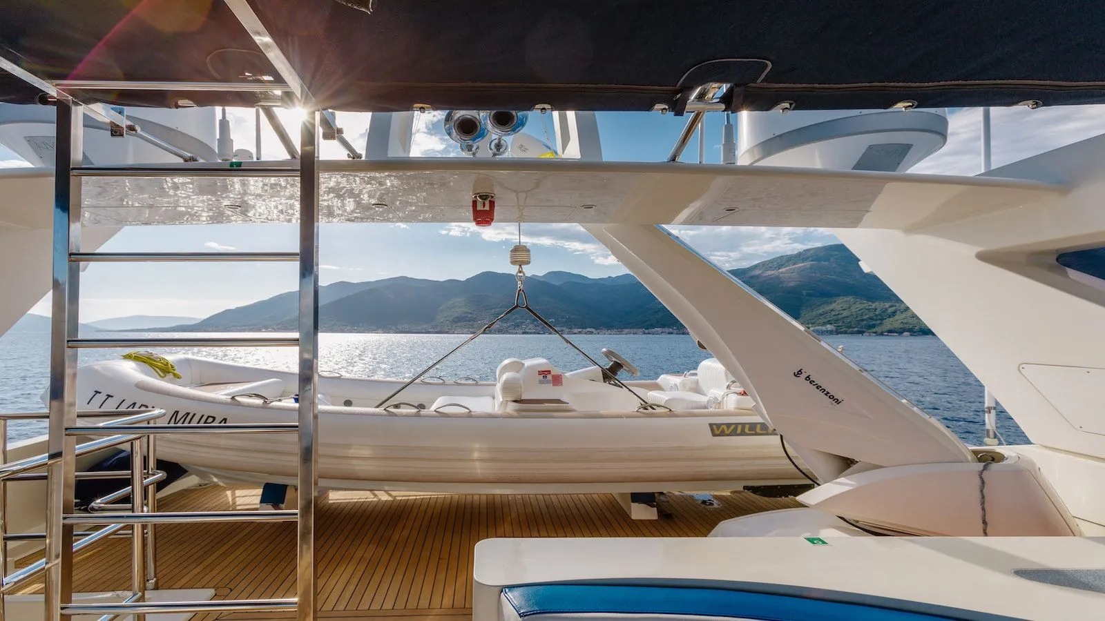 LADY MURA-21-gallery