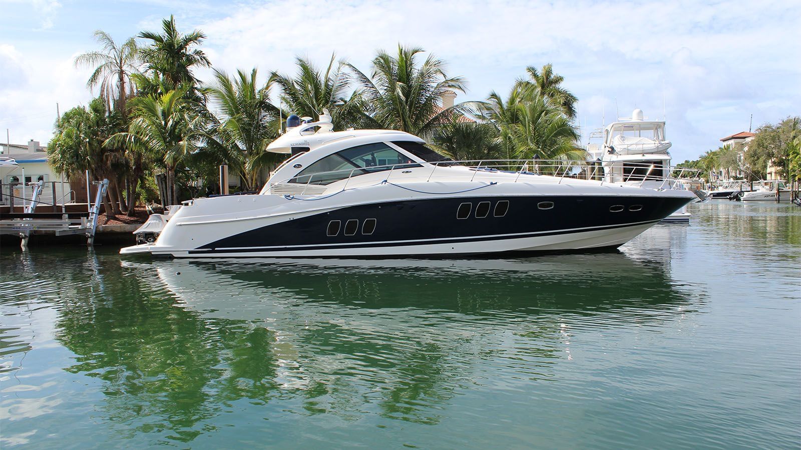 blue eyes yacht for sale