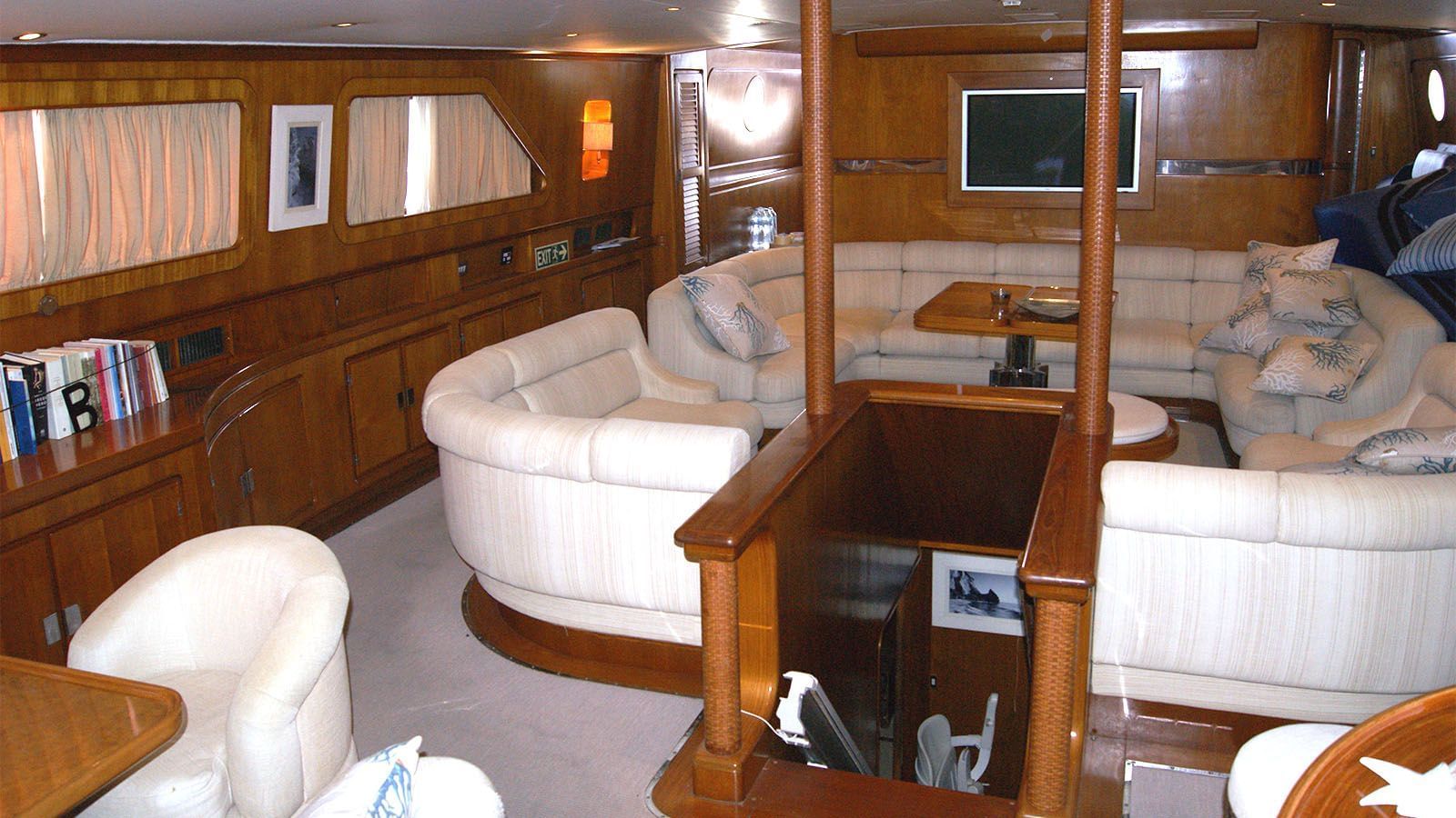 Christianne B Yacht For Sale - IYC