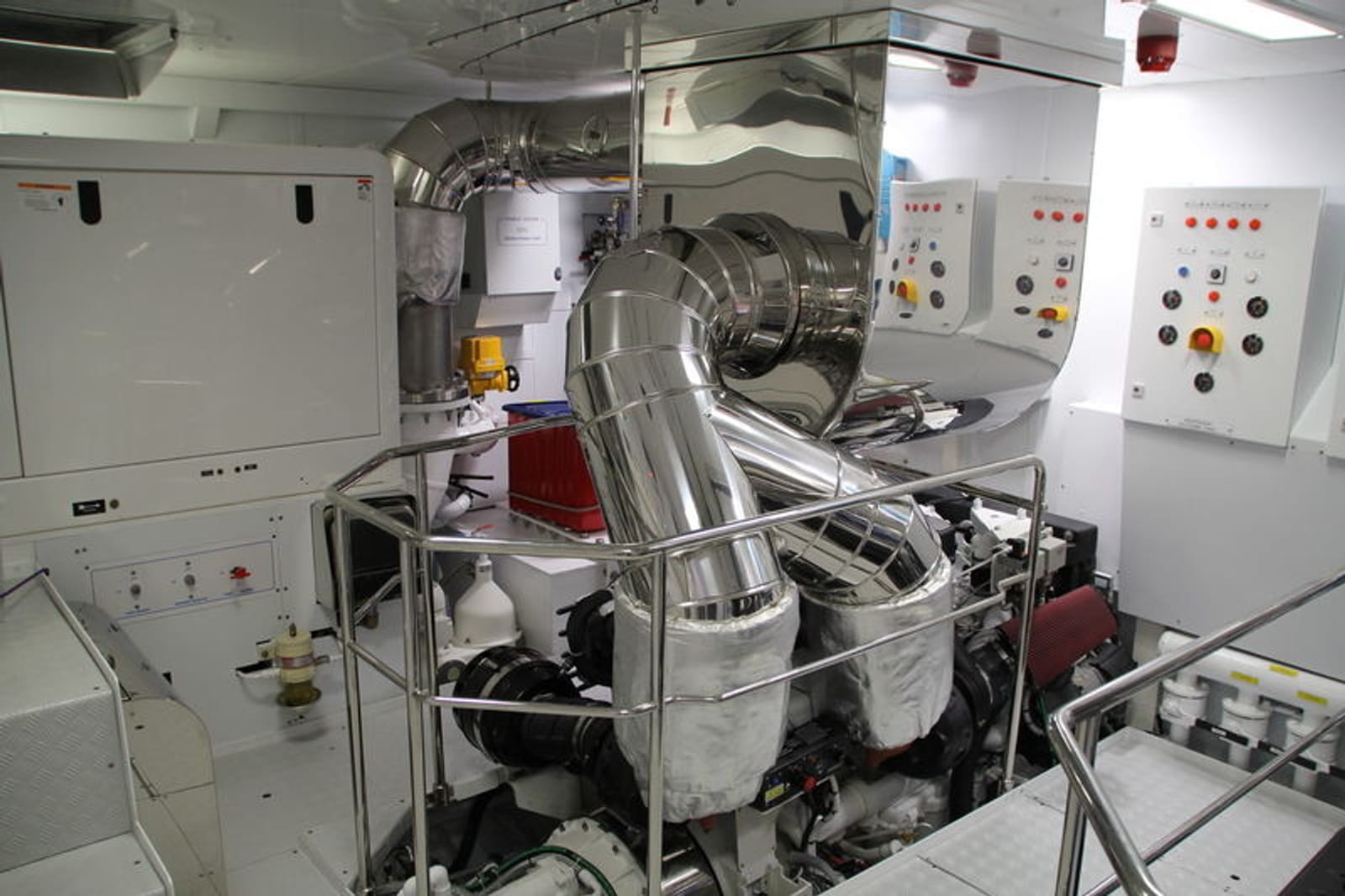 YES Yacht for Sale IYC