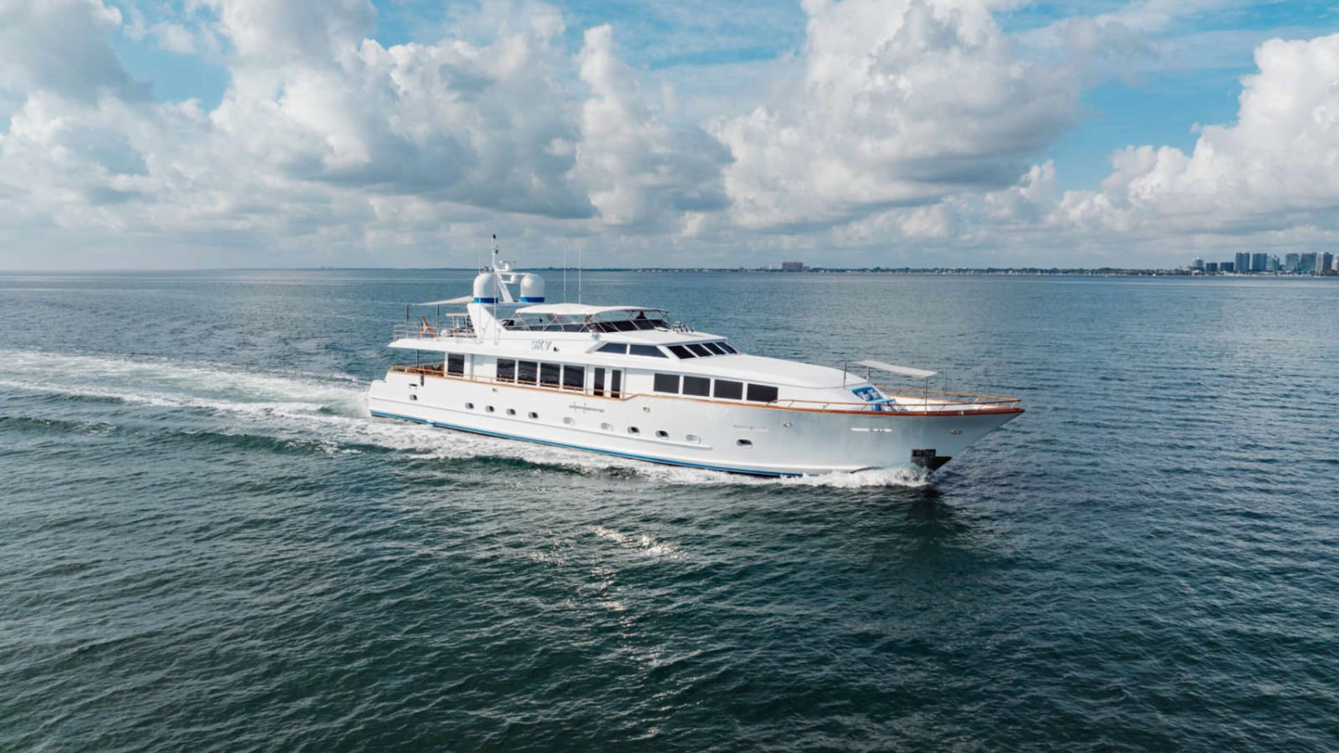 SKY — charteryacht i Florida