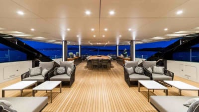 Casino Royale-10-gallery-thumbnail