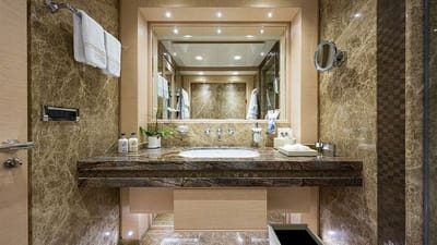 Quantum of Solace-67-gallery-thumbnail