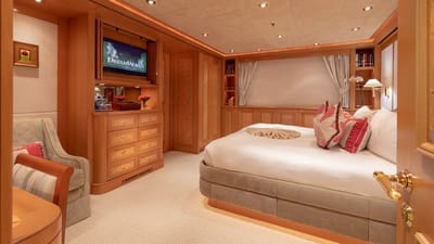 LAUREL-24-gallery-thumbnail