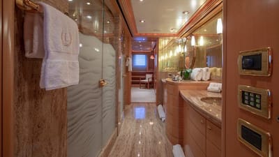 LAUREL-30-gallery-thumbnail