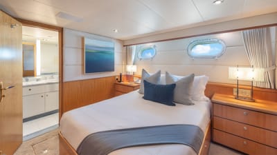 Surina-14-gallery-thumbnail