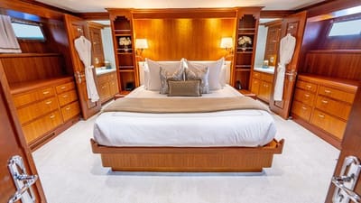 SILVER SEAS -34-gallery-thumbnail