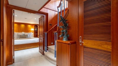 SILVER SEAS -32-gallery-thumbnail