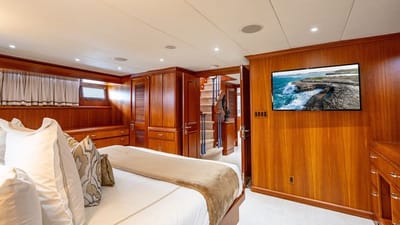 SILVER SEAS -36-gallery-thumbnail