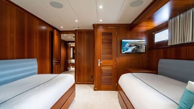 SILVER SEAS -50-gallery-thumbnail