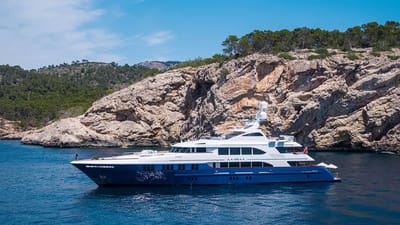 LA DEA II-24-gallery-thumbnail