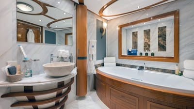 Legend-33-gallery-thumbnail