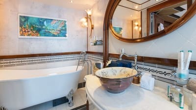 Legend-39-gallery-thumbnail