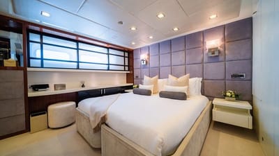 HOLDIN' MY OWN-24-gallery-thumbnail