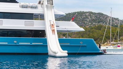 HOLDIN' MY OWN-47-gallery-thumbnail