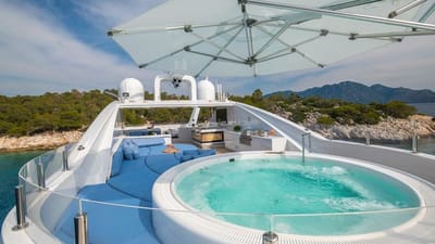 HOLDIN' MY OWN-42-gallery-thumbnail