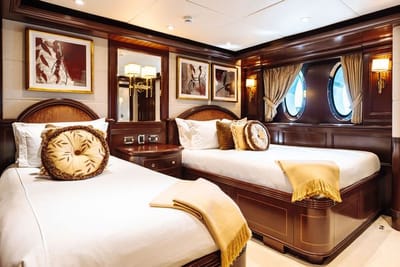 LADY BETH-20-gallery-thumbnail