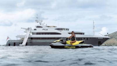 LADY BETH-3-gallery-thumbnail