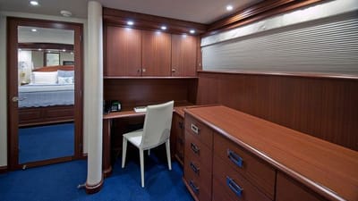 Moncrii-15-gallery-thumbnail