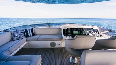 Golden Ours-17-gallery-thumbnail