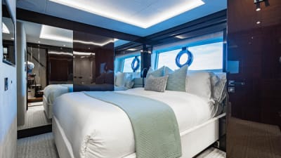 Golden Ours-31-gallery-thumbnail