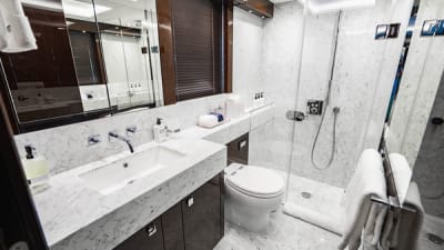 Golden Ours-32-gallery-thumbnail