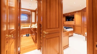 Almyra II-32-gallery-thumbnail