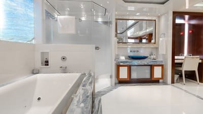 Quantum of Solace-17-gallery-thumbnail