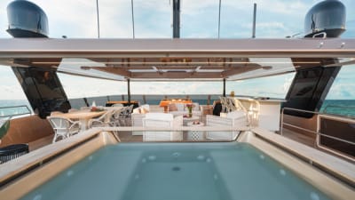 Sunreef 100 Power-17-gallery-thumbnail