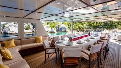 DONNA DEL MARE-19-gallery-thumbnail