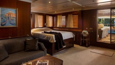 DONNA DEL MARE-25-gallery-thumbnail