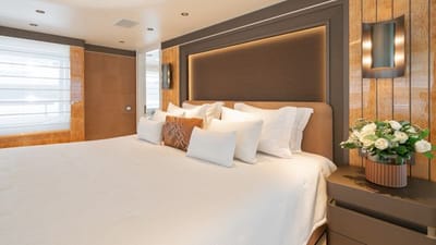 AELIA-52-gallery-thumbnail