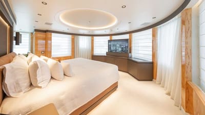 AELIA-55-gallery-thumbnail