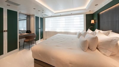 AELIA-64-gallery-thumbnail