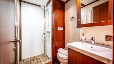 RHEA-8-gallery-thumbnail